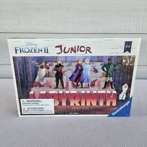 Disney's Frozen II Labyrinth Junior Board Game Ravensburger 4+ 2-4 Players